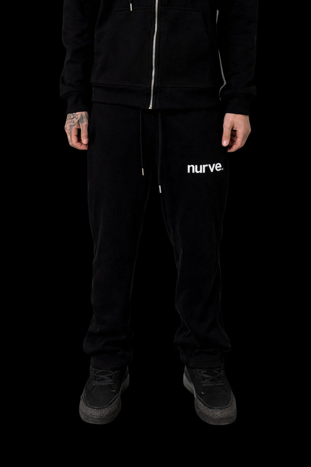 NURVE Open Leg Jogger - Black